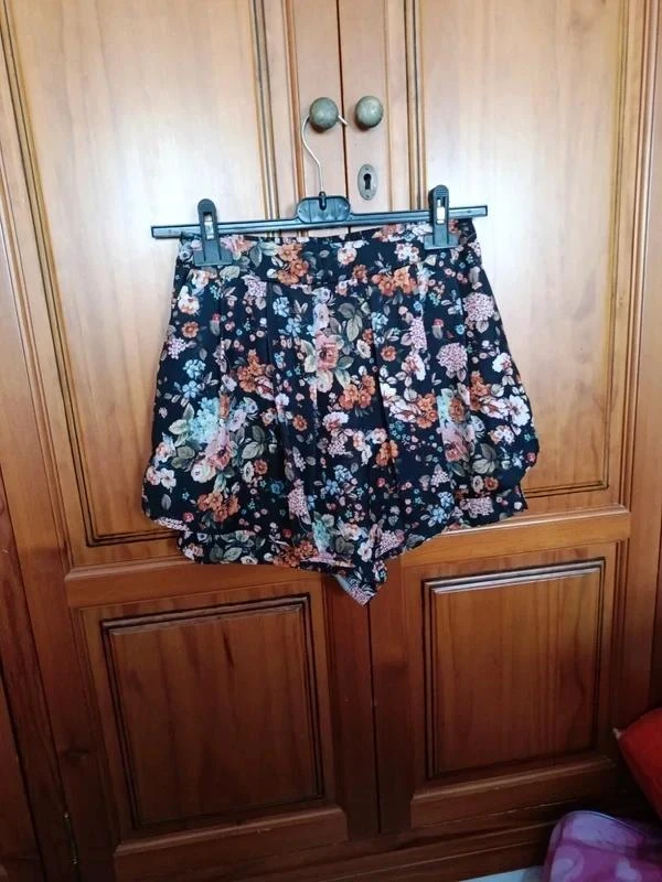 Floral Fluid Trouser Skirt Stradivarius - Size S – photo 2